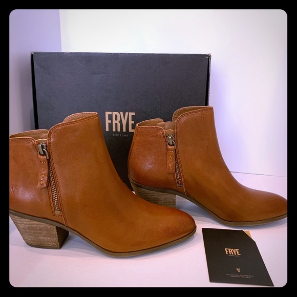 Frye Shoes - Frye Judith Leather Bootie Size 9.5 Cognac/brown